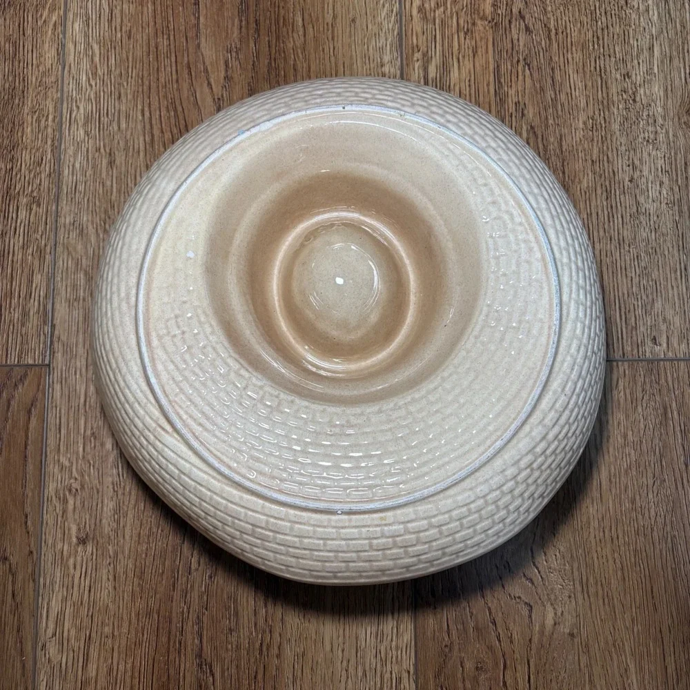 VTG Ceramic Sombrero Chip and Dip Serving Platter‎ Woven Texture USA Made 1986